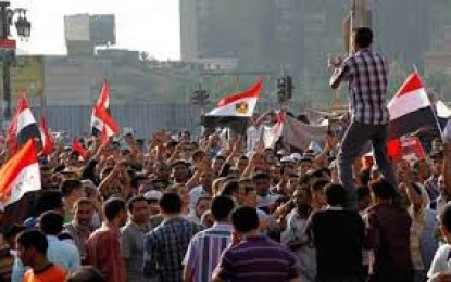 مسيرات حاشدة تشل مصر بجمعة “خلع الإخوان”