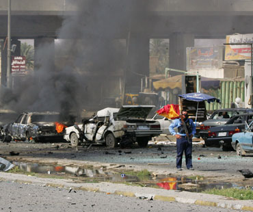 مقتل 4 أشخاص وإصابة 60 بتفجيرات في العراق