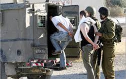 الاحتلال يعتقل 10 فلسطينيين في الضفة الفلسطينية