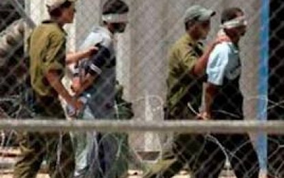 الاحتلال يعتقل 7 مواطنين بينهم مصاب في دورا