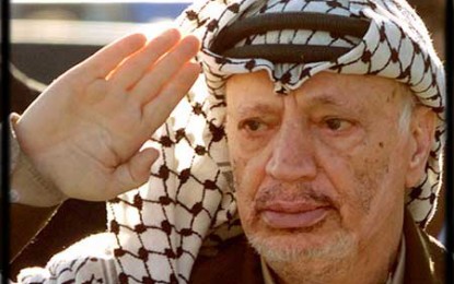 سر الوسادة التي اغتالت الزعيم الفلسطيني ياسر عرفات