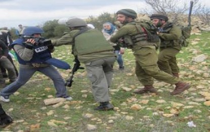 الجيش الإسرائيلي يقمع مسيرات سلمية في الضفة الفلسطينية