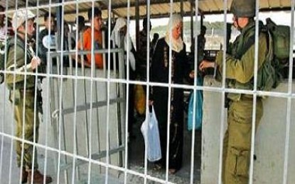 أهالي أسرى غزة يتوجهون لزيارة أبنائهم في سجن نفحة