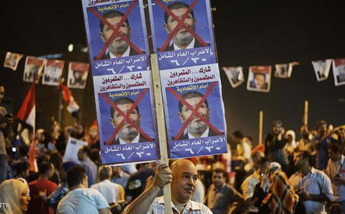 مستشارة مرسي: بيان الجيش فاقم الازمة