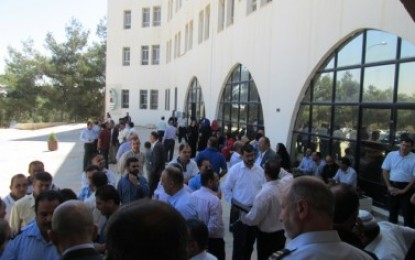 اعتصام لموظفي جامعة مؤتة للمطالبة لتحسين أوضاعهم