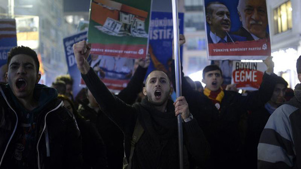 حراك شعبي واسع في تركيا ضد أردوغان والفساد