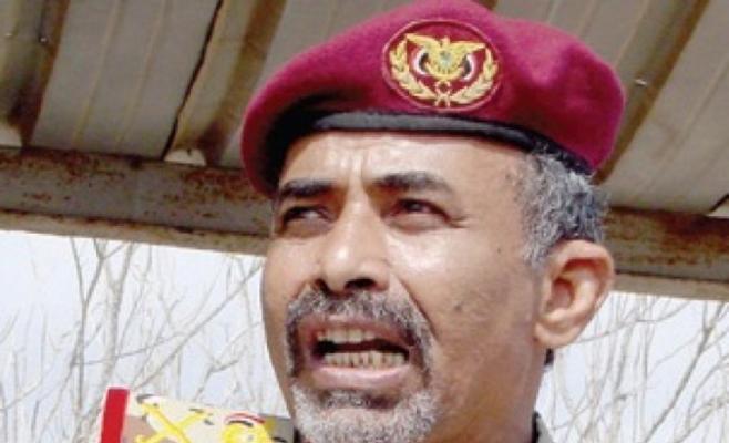 وزير الدفاع اليمني يفر من صنعاء لعدن