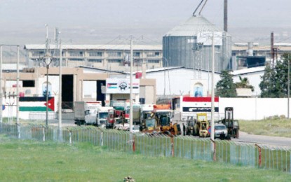 توقف الاشتباكات في “نصيب” يعيد حركة نقل البضائع من الحرة