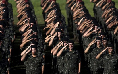 200 ألف جندي برازيلي لمكافحة بعوض ‘زيكا’