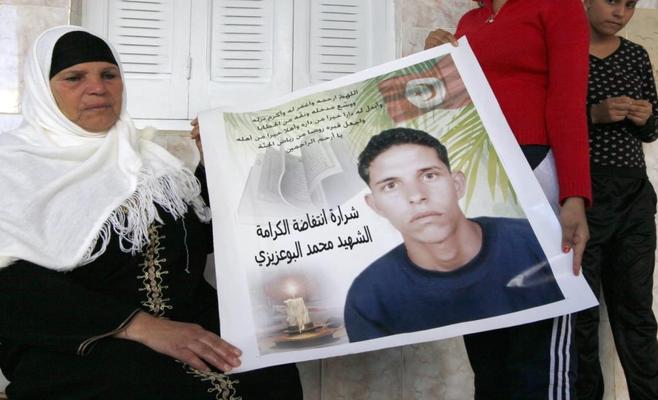 تونس تحيي ذكرى الثورة على وقع احتجاجات