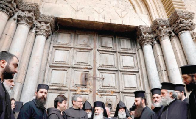 إغلاق كنيسة القيامة احتجاجا على ضرائب الاحتلال