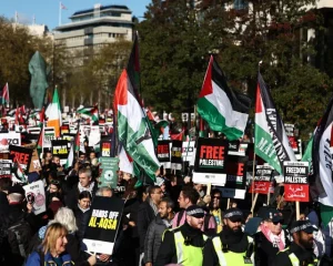 في الذكرى الثالثة لطوفان الأقصى.. مظاهرات تضامنية مع الشعب الفلسطيني، تجوب مدن العالم