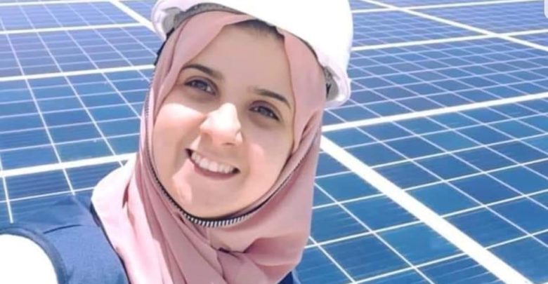 مهندسة شابة كانت سببا في إعادة الكهرباء لجزء كبير من قطاع غزة باستخدام الطاقة الشمسية